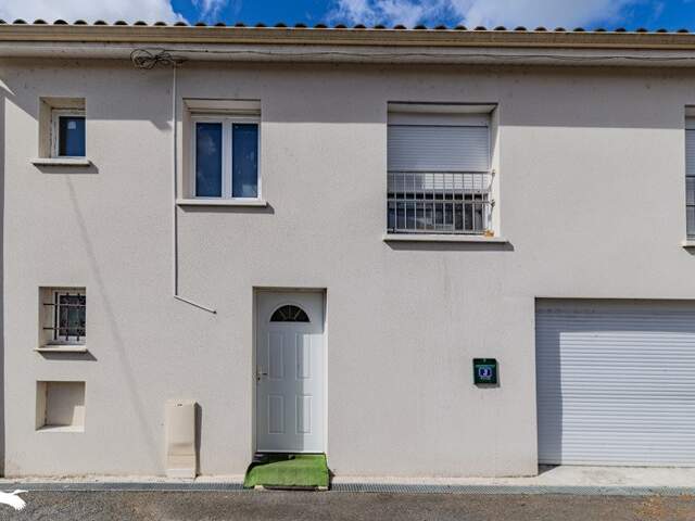Maison de ville de 6 pièces principales — photo du bien