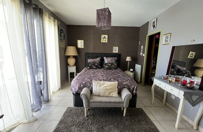 Villa de 5 pièces principales — photo 4