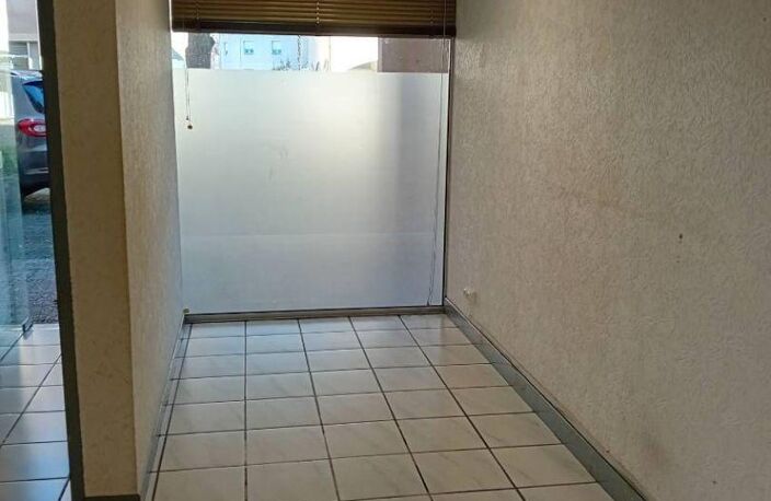 Vente Boutique/Local commercial 30 m&sup2; — photo 3