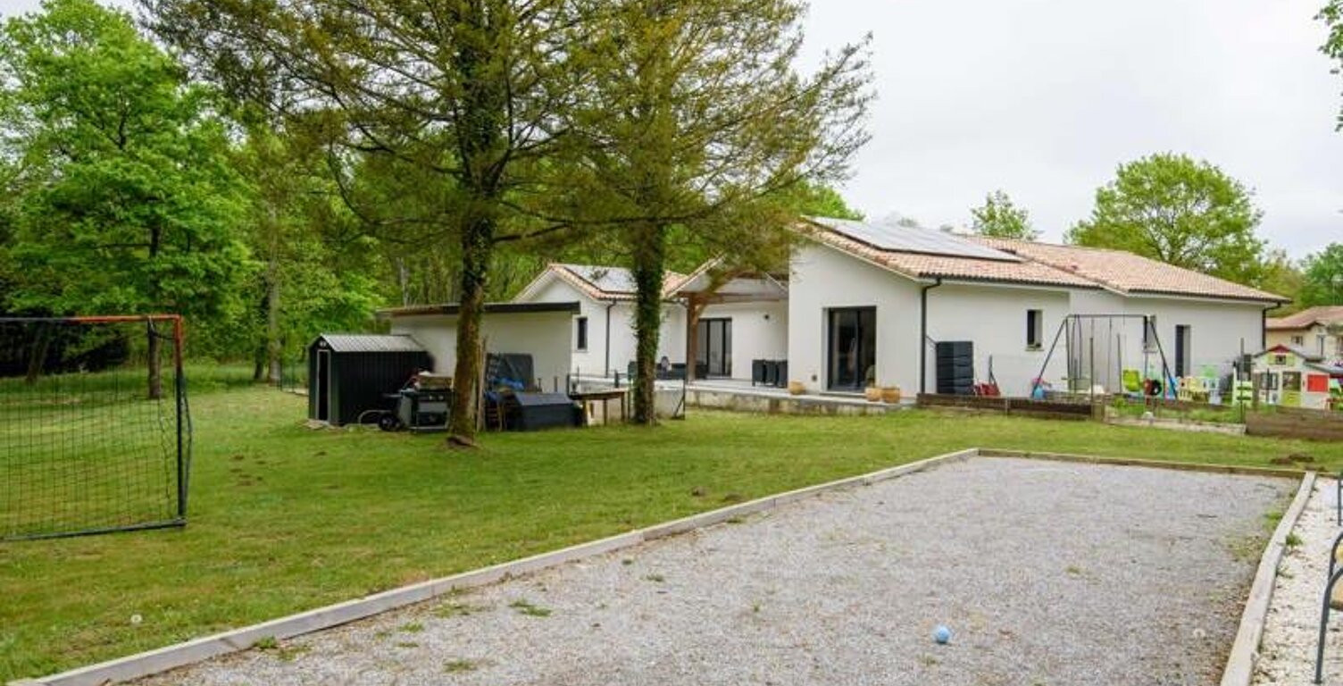 Contemporaine de 8 pièces principales — photo 1