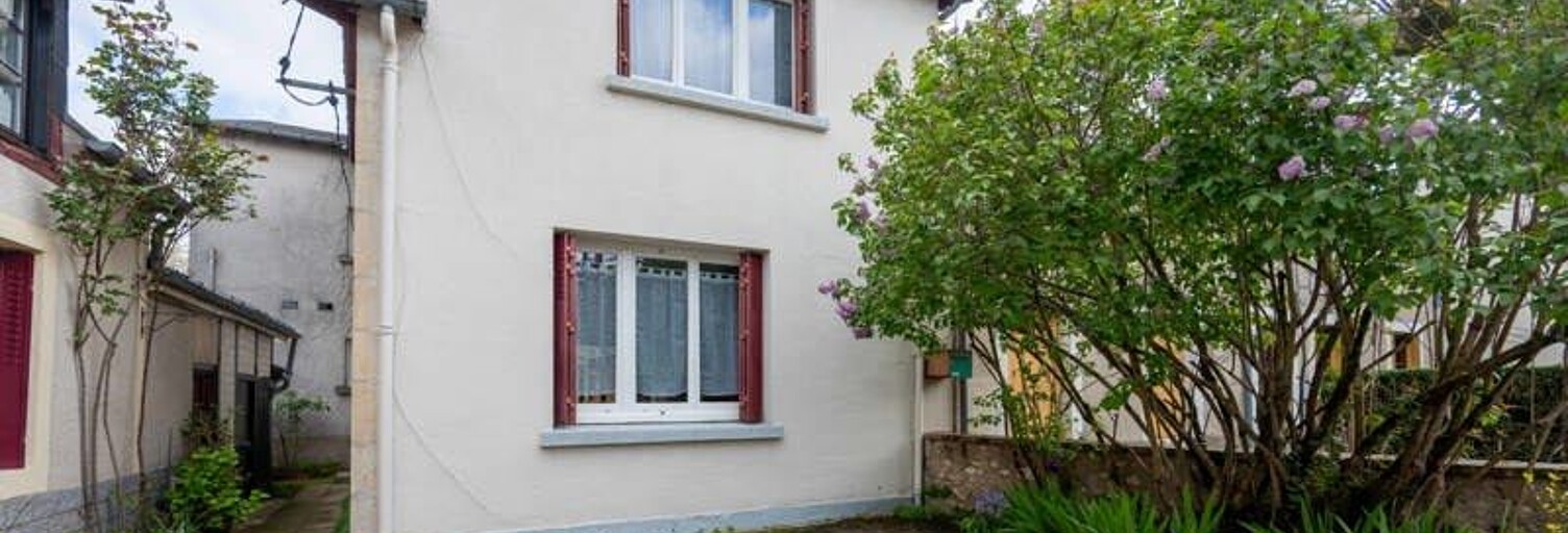 Maison 5 Pièces 104 m² à vendre à Mehun-sur-Yèvre (18500)