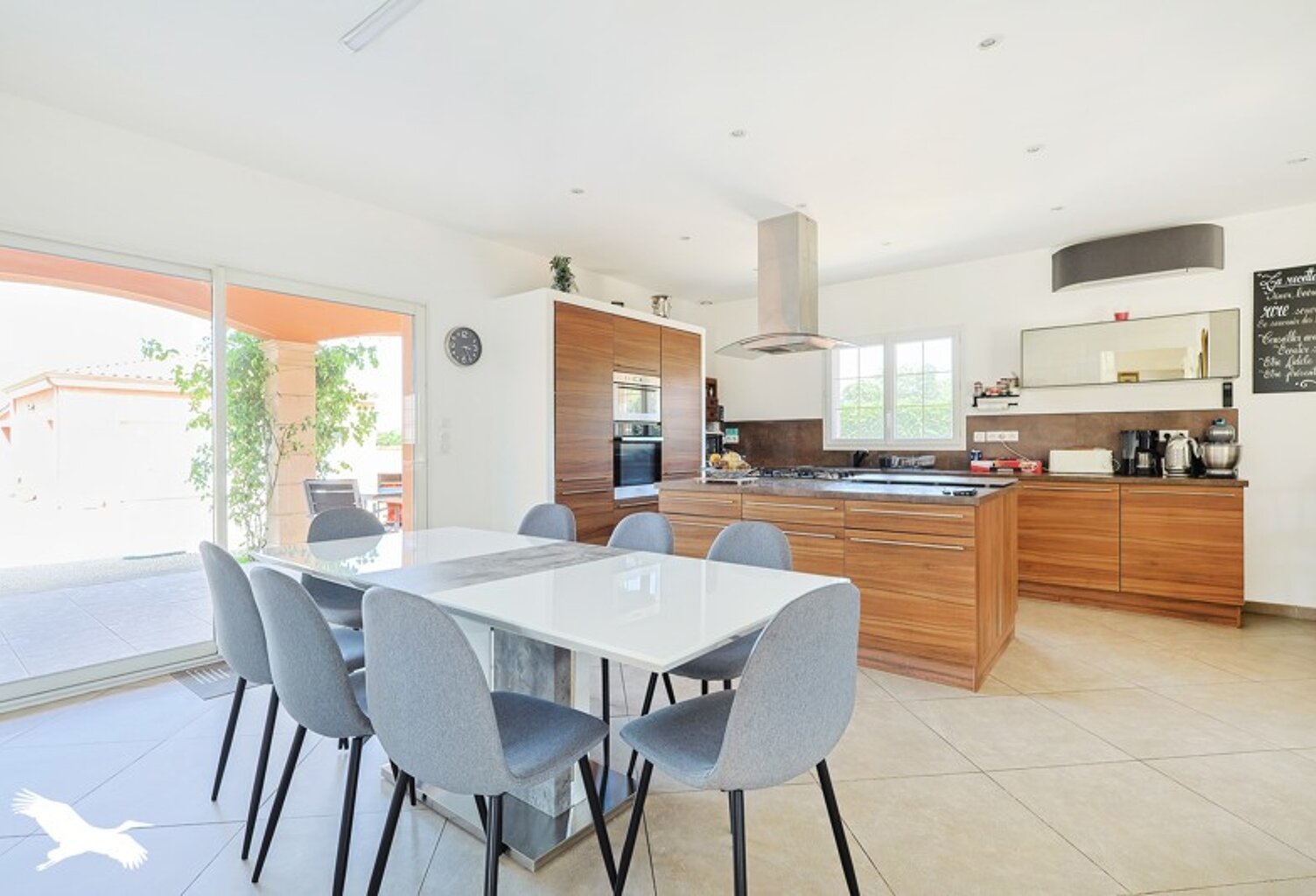 Contemporaine de 6 pièces principales — photo 1