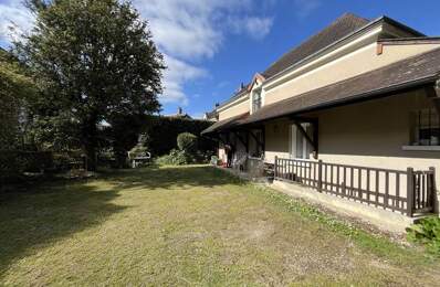 Maison de bourg de 7 pièces principales — photo du bien
