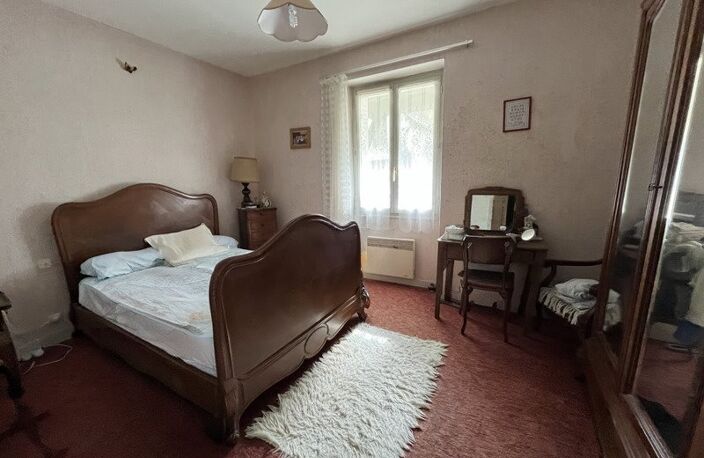 Maison de bourg de 7 pièces principales — photo 3