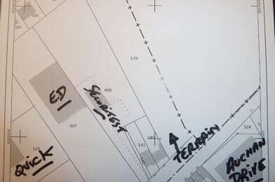 Terrain  227970 €