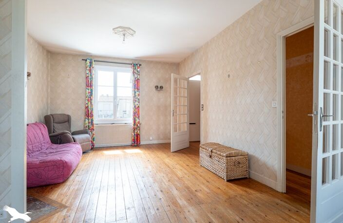 Maison en pierre de 4 pièces principales — photo 3