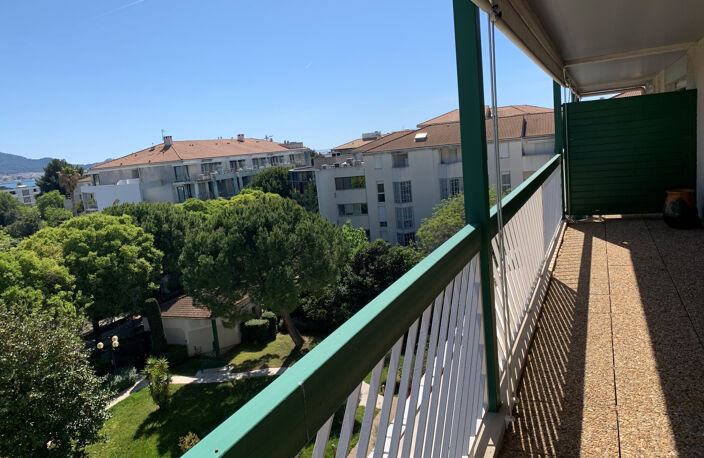 GRAND T/2  AVEC TERRASSE VUE MER 13008 — photo 2