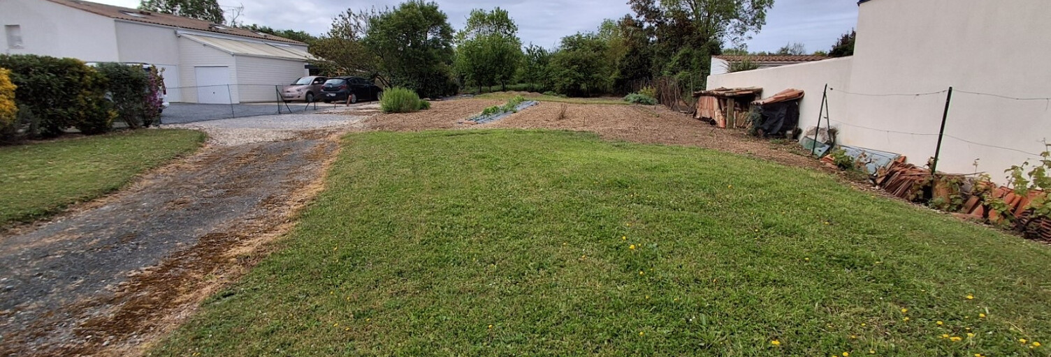 Terrain  415 m² à vendre à Croix-Chapeau (17220)