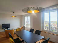 Appartement entièrement rénové dans le bouchon de Champagne, — photo 2