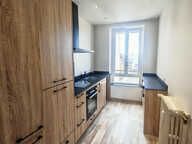 Appartement entièrement rénové dans le bouchon de Champagne, — photo 3