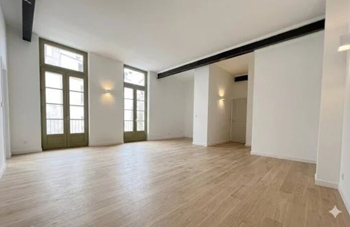 Nîmes centre, quartier Carnot, appartement 3chs, terrasse, 1er, ascenseur, 103m², parking en sus — photo 4