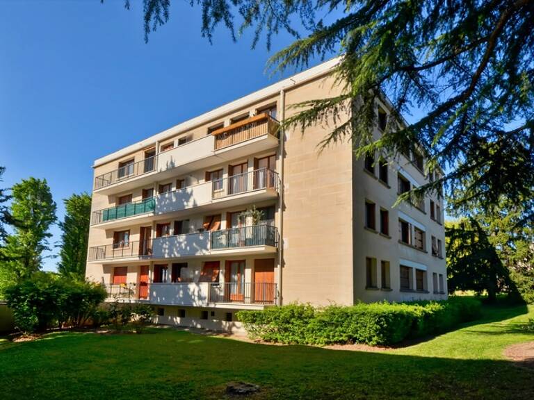 FRESNES - 3 PIECES - 61,38 m² - BALCON, CAVE ET BOX - RESIDENCE EN PIERRE DE TAILLE — photo 1