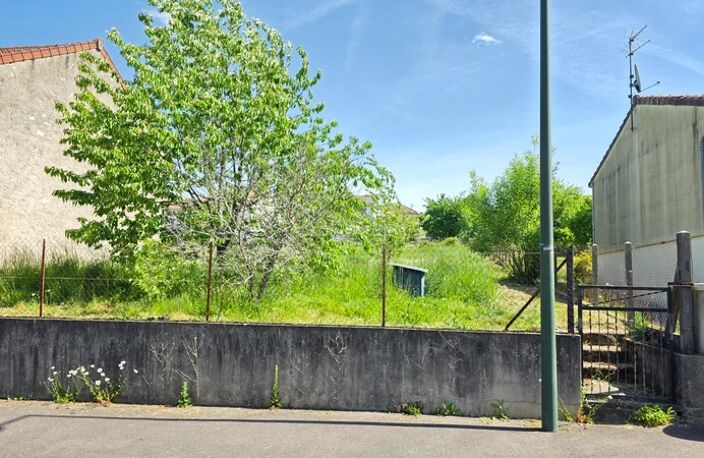 EN EXCLUSIVITE JOLIE TERRAIN  DE 583 M² AVEC CU OPERATIONNEL POSITIF DANS QUARTIER RESIDENTIEL — photo 2