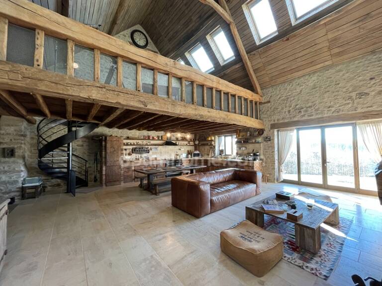 Propriété d'exception sur 1 hectare de terrain — photo 1