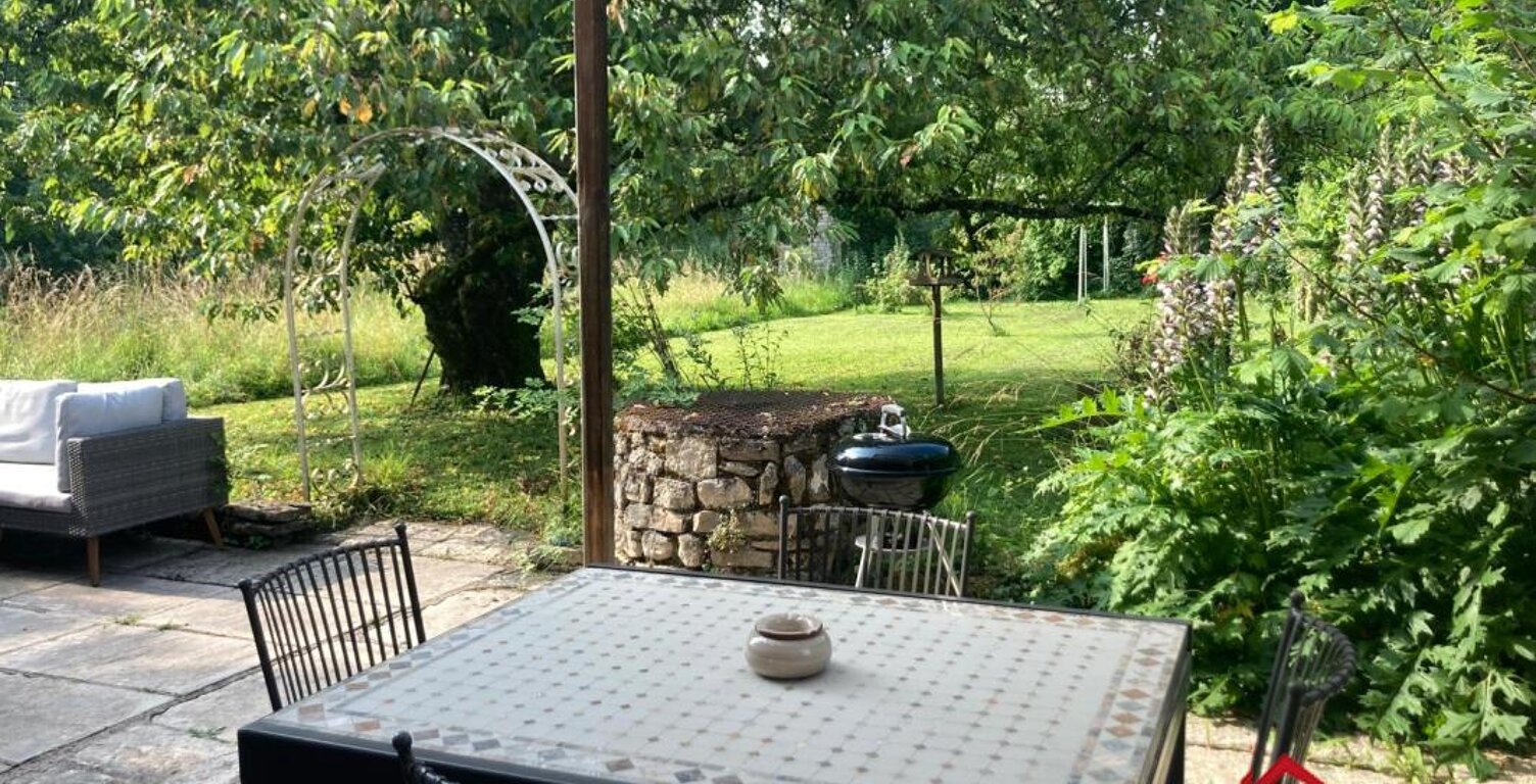 Maison familiale  avec terrain clos — photo 1