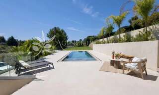 Maison 6 Pièces 220 m² à vendre à Antibes (06600)