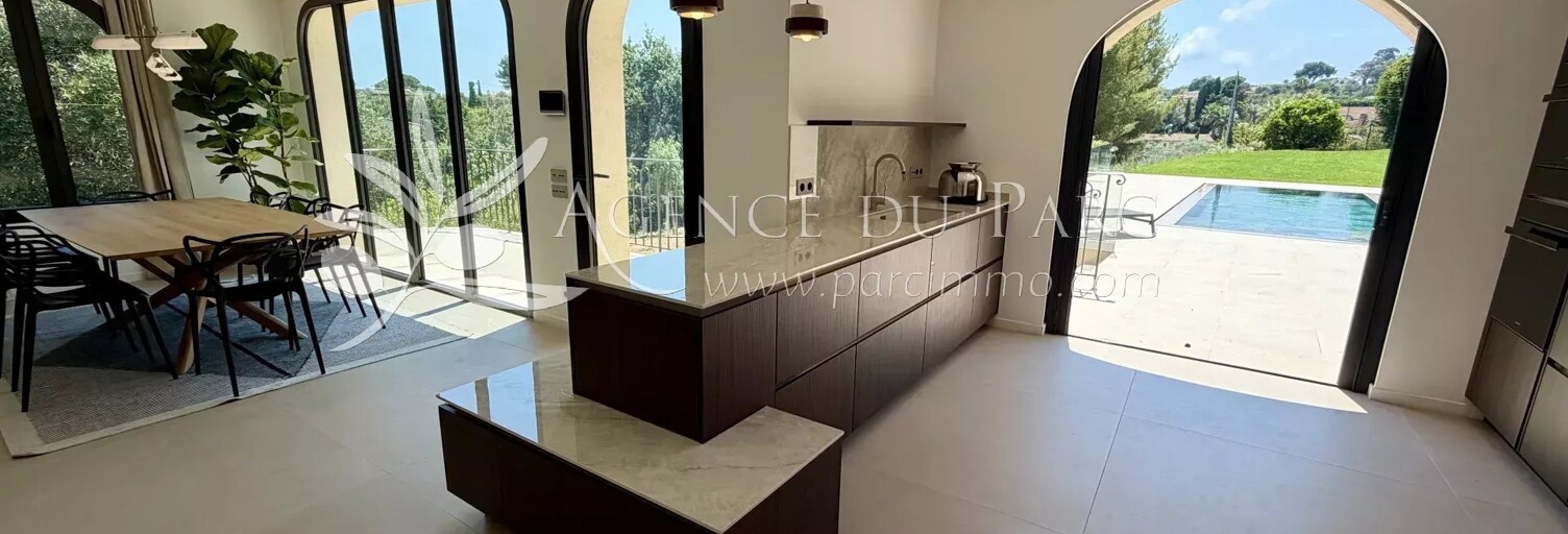 Maison 6 Pièces 220 m² à vendre à Antibes (06600)