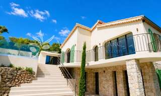 Maison 6 Pièces 220 m² à vendre à Antibes (06600)