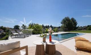 Maison 6 Pièces 220 m² à vendre à Antibes (06600)