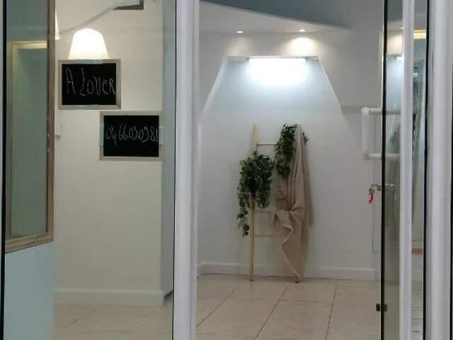 Local commercial — photo du bien