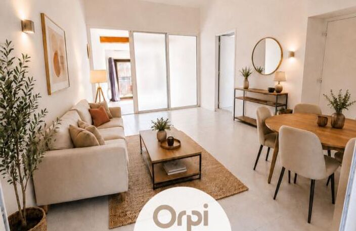 Agde Centre – T2 traversant de 37,30 m² avec loggia, dernier étage et faibles charges — photo 3