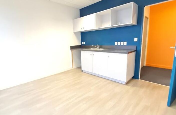 Bureaux 149m² — photo 3