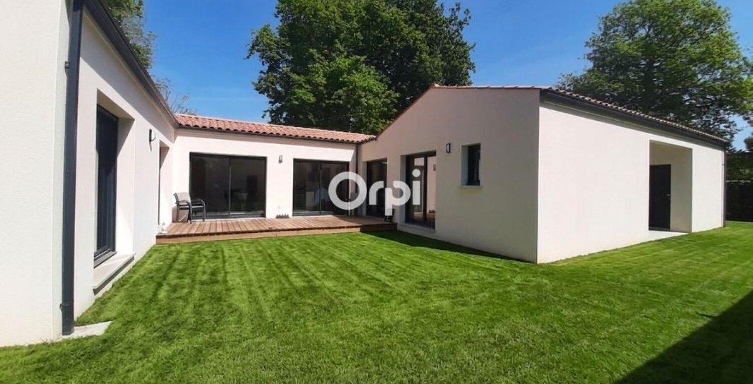 Breuillet – Maison moderne clé en main avec beaux espaces de vie — photo 1