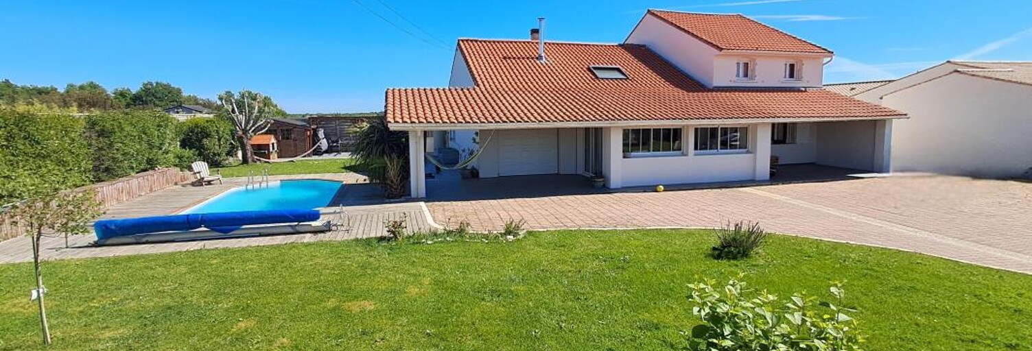 Maison 7 Pièces 152 m² à vendre à Breuil-Magné (17870)