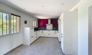 Maison 8 Pièces 192 m² à vendre à Clarensac (30870)