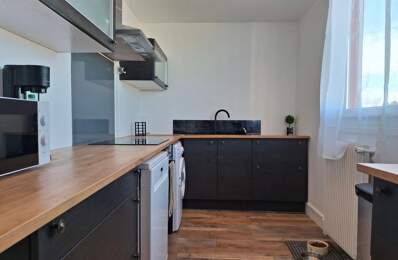 Appartement meublé proche écoles et commerces — photo du bien