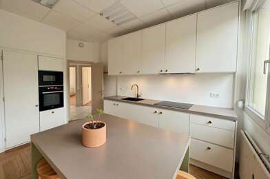 Appartement 5 pièces 160500 €