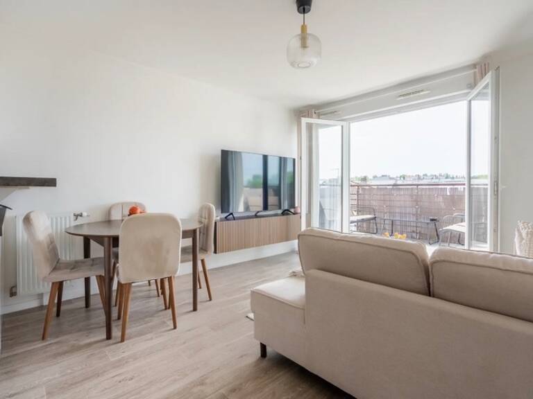 Appartement à vendre T 3 , 55 m2 a LIVRY GARGAN (93) — photo 1