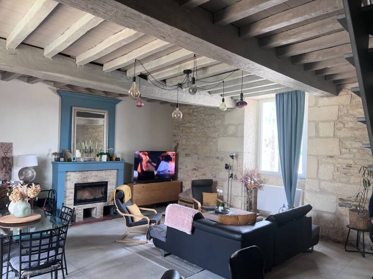 Maison à vendre 5 pièces VARZAY (17) avec piscine — photo 1