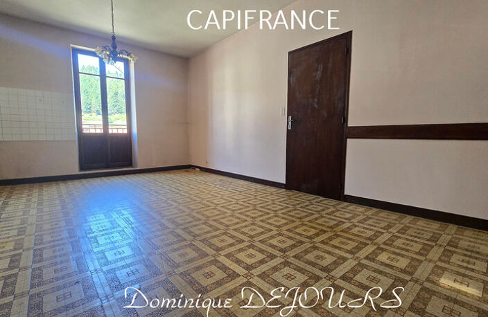 Maison composée de 2 appartements (57 et 43m²) et d'un grand garage de 100m² — photo 4