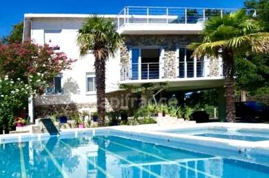 Appartement 3 pièces 222976 €