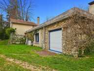 Au cœur de la nature, propriété d’exception de 18 000 M2 avec étang privé, 2 granges-maison chaleureuse de 133 m², 3 chambres, cheminée et poêle : un havre de paix à LA FERTE SOUS JOUARRE (77) — photo 3