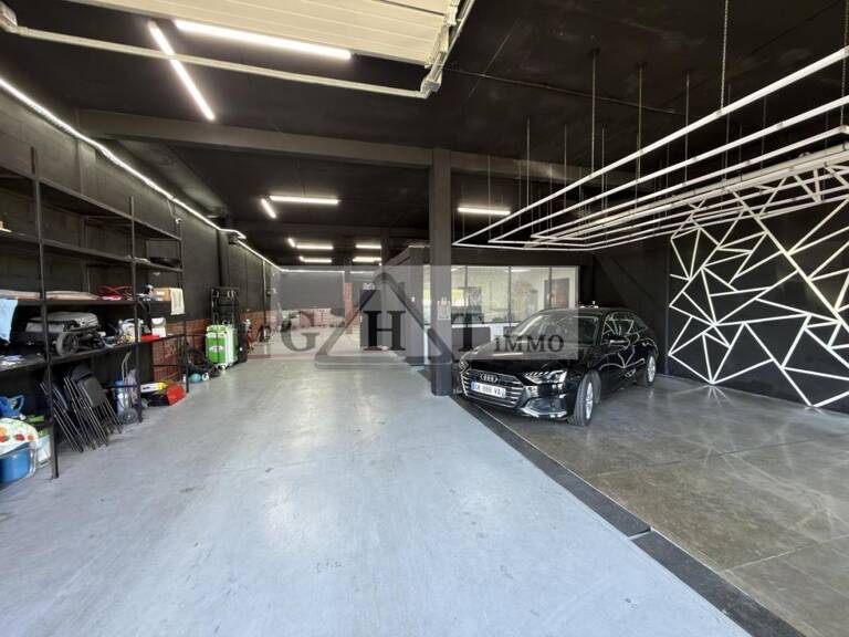 ENTREPOT 234M2 A VENDRE EVRY COURCOURONNES — photo 1