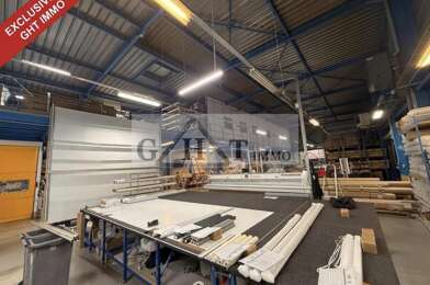 Local industriel  2200000 €