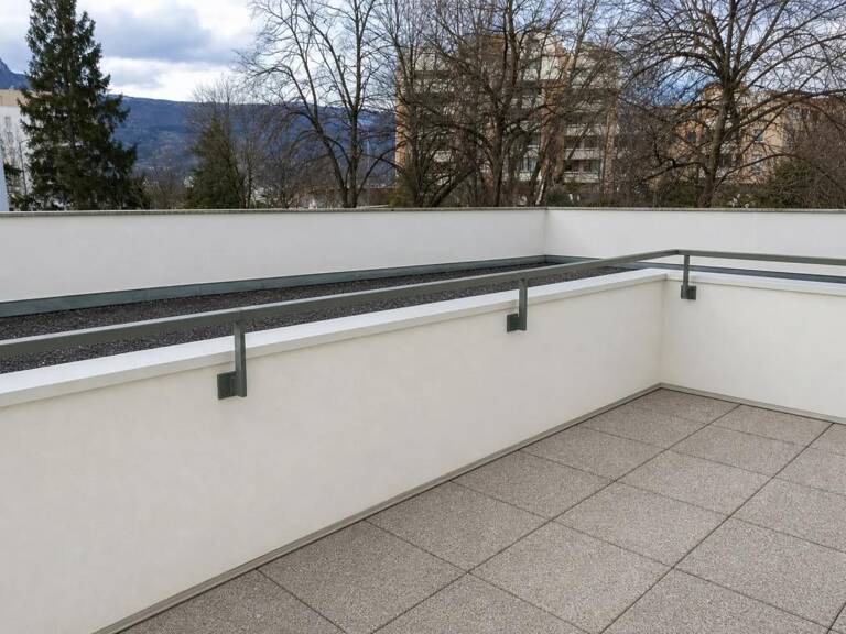 Appartement avec terrasse – 77 m² à Échirolles — photo 1
