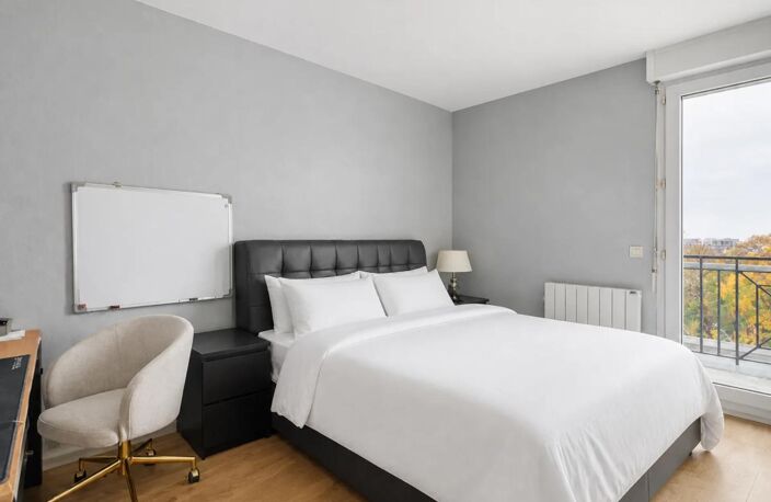 Appartement lumineux avec balcons et loggia — photo 3