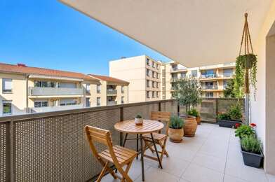 Appartement 4 pièces 245000 €