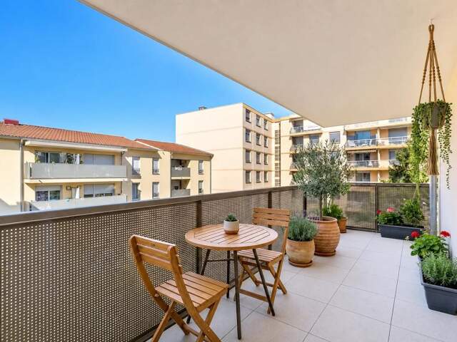 Appartement moderne 4 pièces à Vénissieux — photo du bien