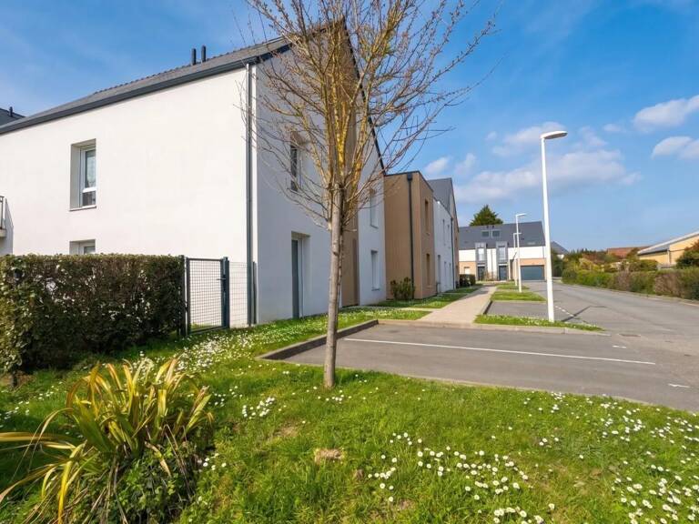 Clé en Main : Charmant T2 Récent avec Balcon et Parking — photo 1