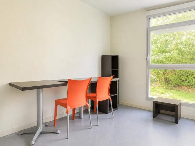 Studio loué LMNP 19 m² à Valenciennes — photo du bien