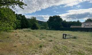 Terrain  2230 m² à vendre à Saint-Marcellin-lès-Vaison (84110)