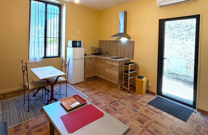 Appartement T1 bis meublé, cour privative et climatisation — photo 4