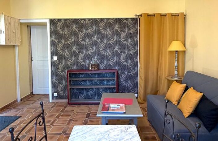 Appartement T1 bis meublé, cour privative et climatisation — photo 5