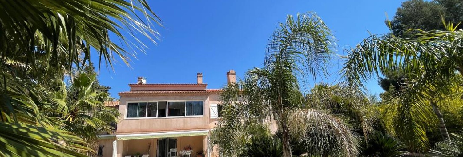 Maison 6 Pièces 250 m² à vendre à Sanary-sur-Mer (83110)