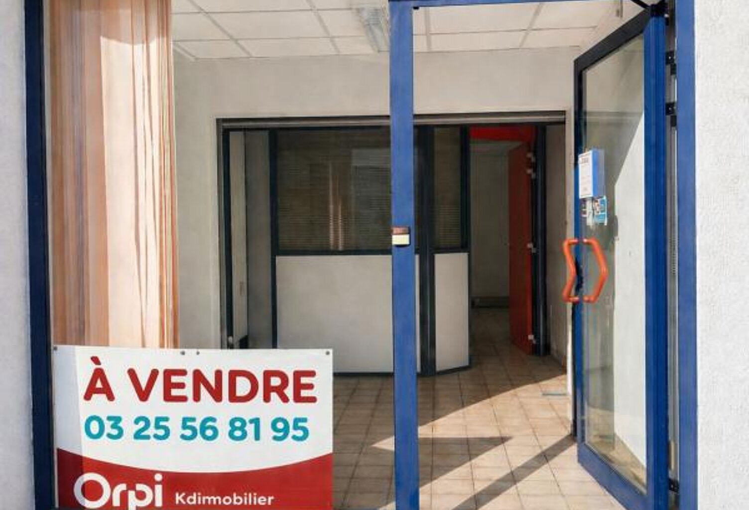 Appartement À Vendre — photo 1
