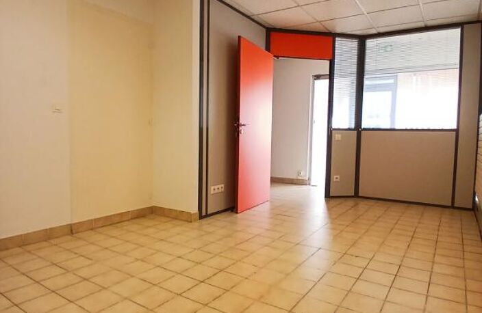 Appartement À Vendre — photo 2